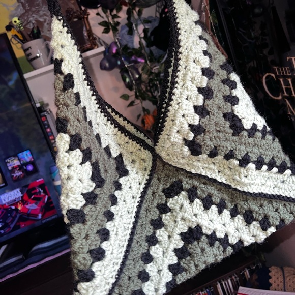granny square bag - Picture 2 of 5